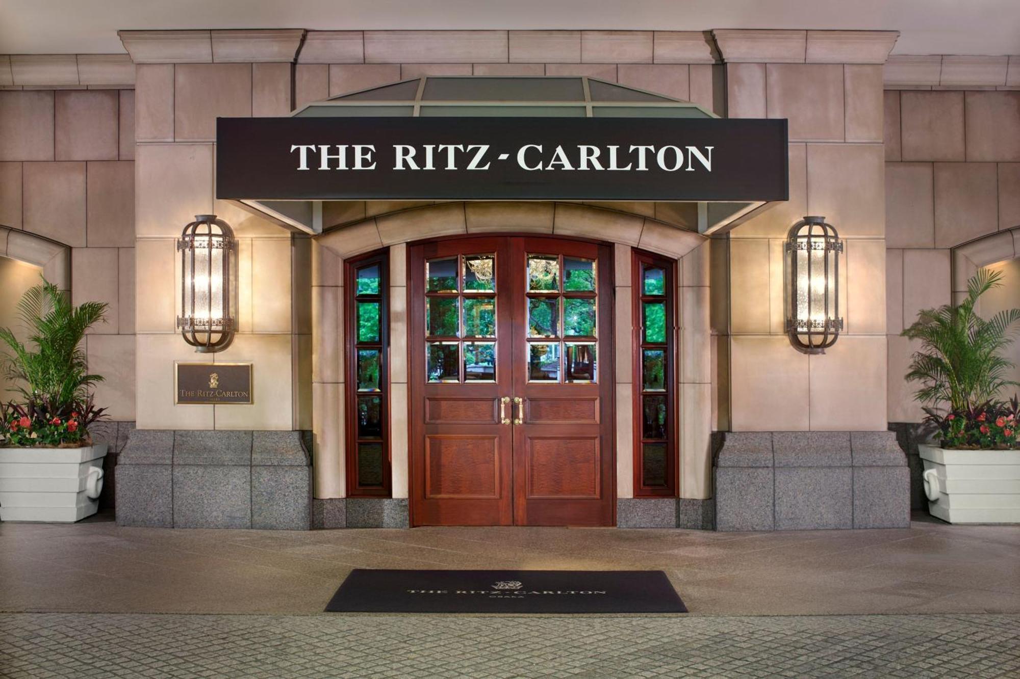 The Ritz-Carlton Osaka Hotel Kültér fotó